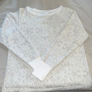 Target: long sleeve light sweater           Size: small